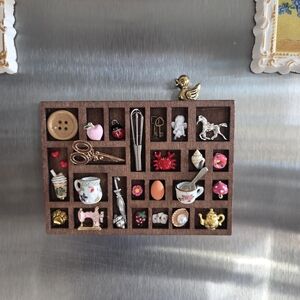 Miniature Trinketshelf Magnet With Assorted Miniature Trinkets
